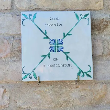 וילה Casale Caldarette פרמו